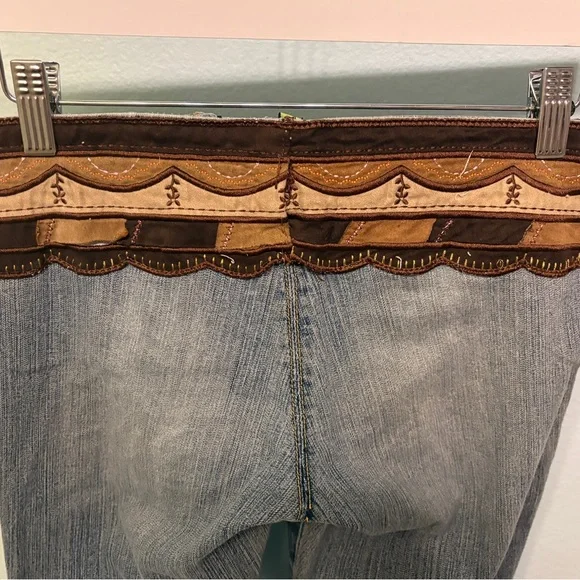 Vintage Y2K embroidered Dollhouse jeans - Picture 3 of 5